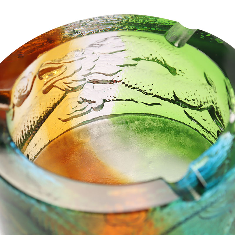 Gạt tàn thủy tinh họa tiết rồng ngoài biển