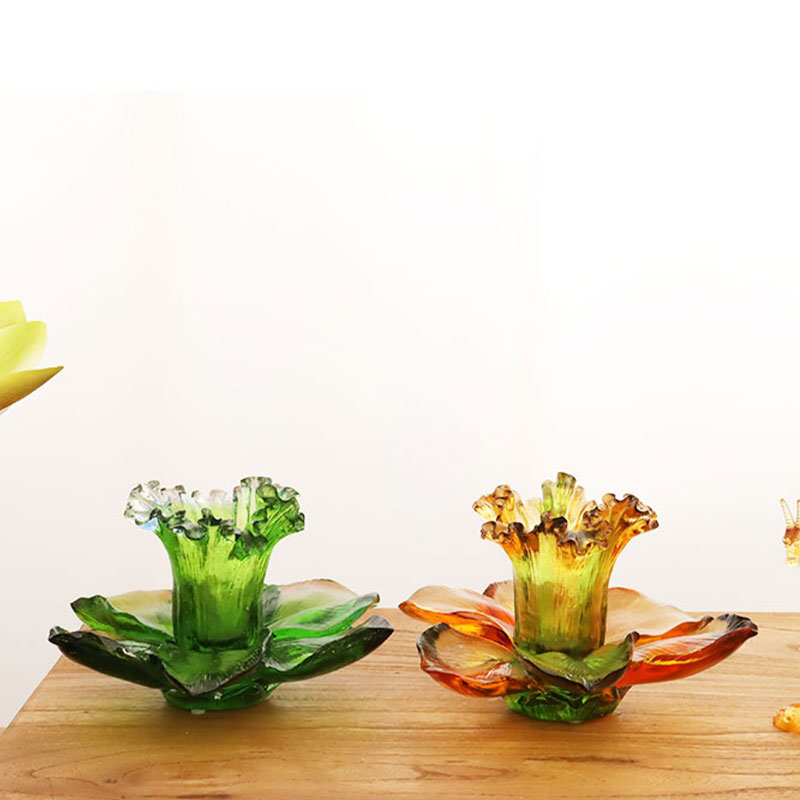 Đế nến hình cánh hoa thủy tinh