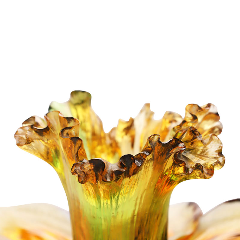 Đế nến hình cánh hoa thủy tinh