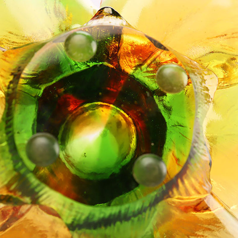 Đế nến hình cánh hoa thủy tinh