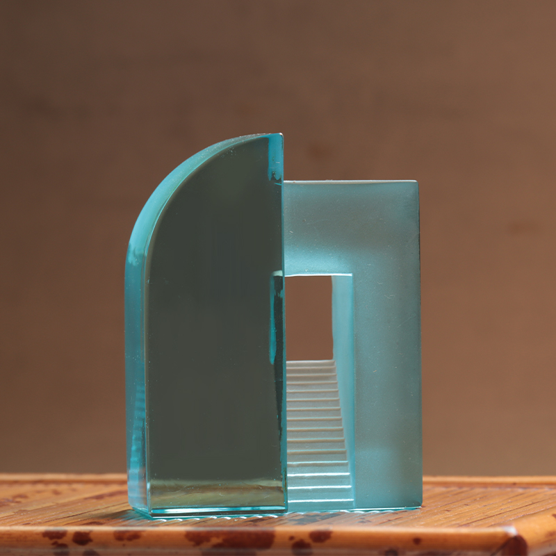 Đồ trang trí đồ chơi Trung Quốc bằng kính mờ màu xanh gradient