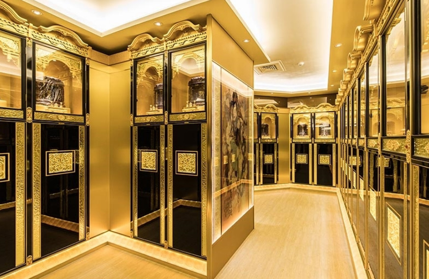 Đang duyệt tác phẩm