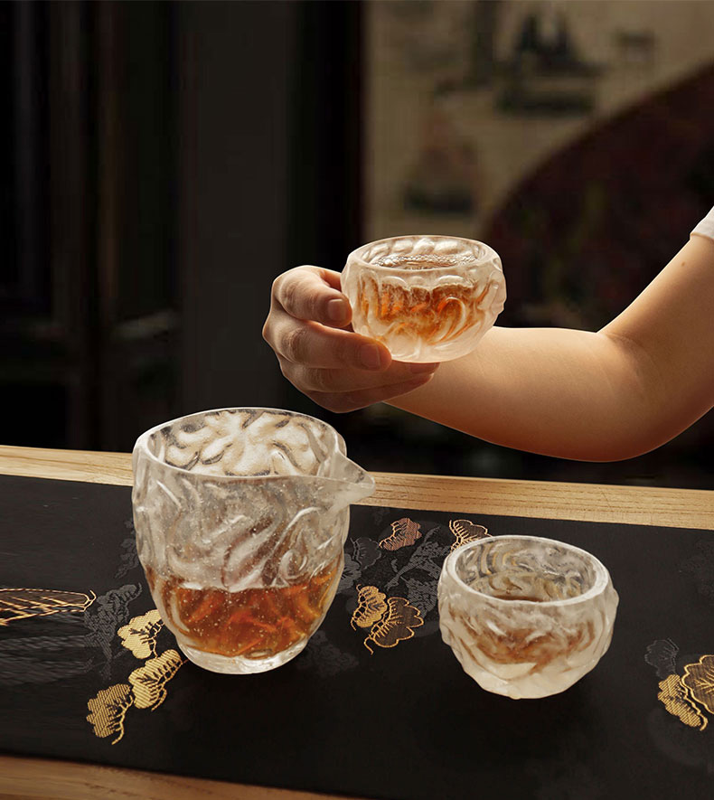 Đang duyệt tác phẩm