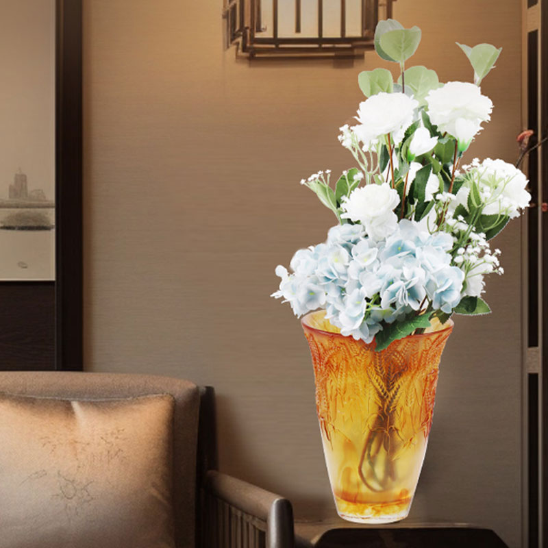 Bình thủy tinh màu hổ phách có tai lúa mì