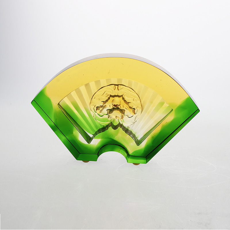 Đồ trang trí bằng kính tráng men hình quạt Trung Quốc