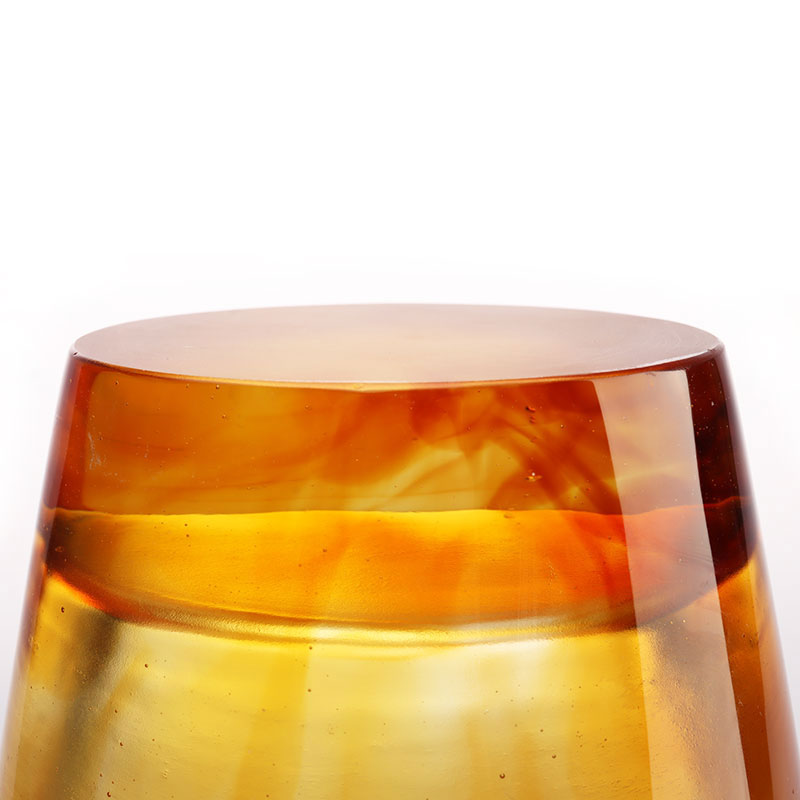 Bình thủy tinh màu hổ phách có tai lúa mì